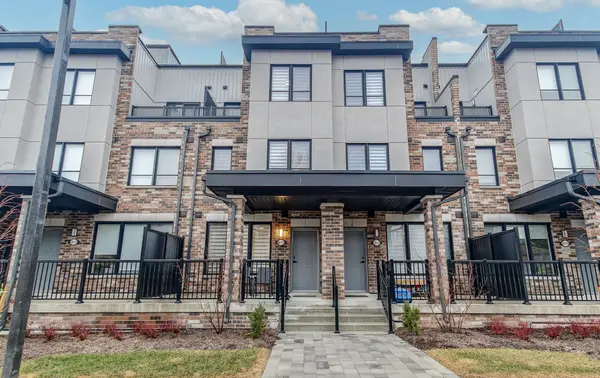 40 Baynes WAY #11,  Bradford West Gwillimbury,  ON L3Z 4M4