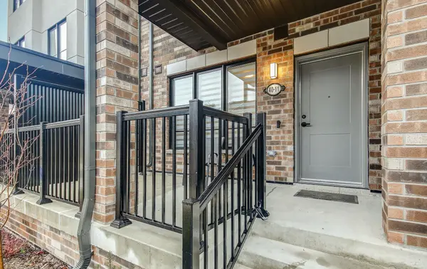 40 Baynes WAY #11, Bradford West Gwillimbury, ON L3Z 4M4