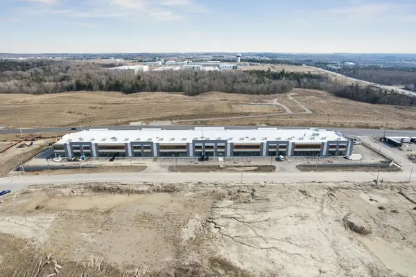 175 Melvin Robson AVE #14, Aurora, ON L4G 7B4