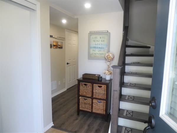 17 Valleymede CT, Collingwood, ON L9Y 3Y9