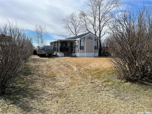 2 Bonneau AVENUE, Gravelbourg Rm No. 104, SK S0H 1X0