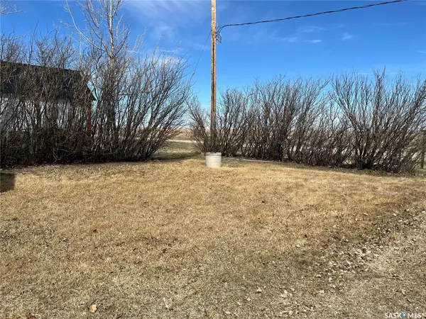 2 Bonneau AVENUE, Gravelbourg Rm No. 104, SK S0H 1X0