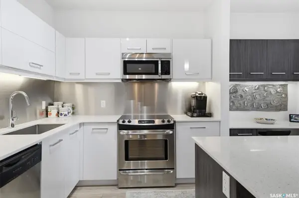 404 C AVENUE S #217, Saskatoon, SK S7M 5M9