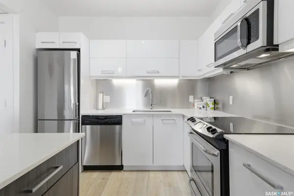 404 C AVENUE S #217, Saskatoon, SK S7M 5M9