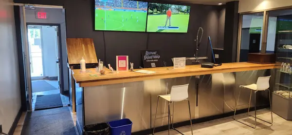 3301 Lake Shore BLVD W #101, Toronto W06, ON M8W 1M8