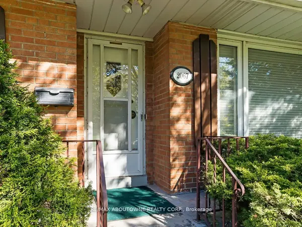 2067 Devon RD, Oakville, ON L6J 2N1