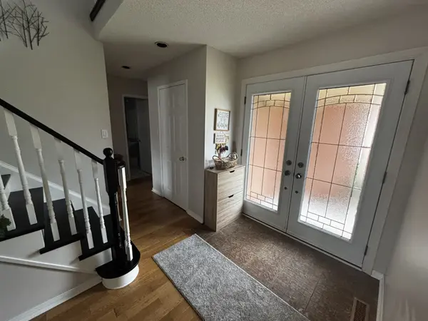 102 Snowcap RD, Brampton, ON L6R 1J1