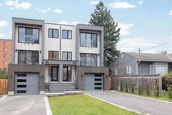 1048 ROOSEVELT RD, Mississauga, ON L5G 3Y8