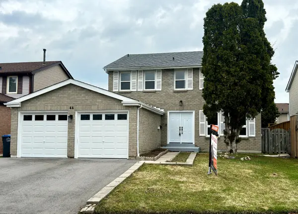 44 Newcastle CRES, Brampton, ON L6S 3Y8