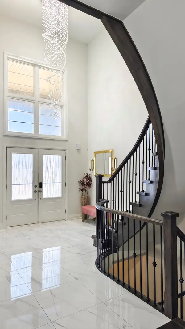 15 Rolling Rock WAY, Brampton, ON L6Y 6H3