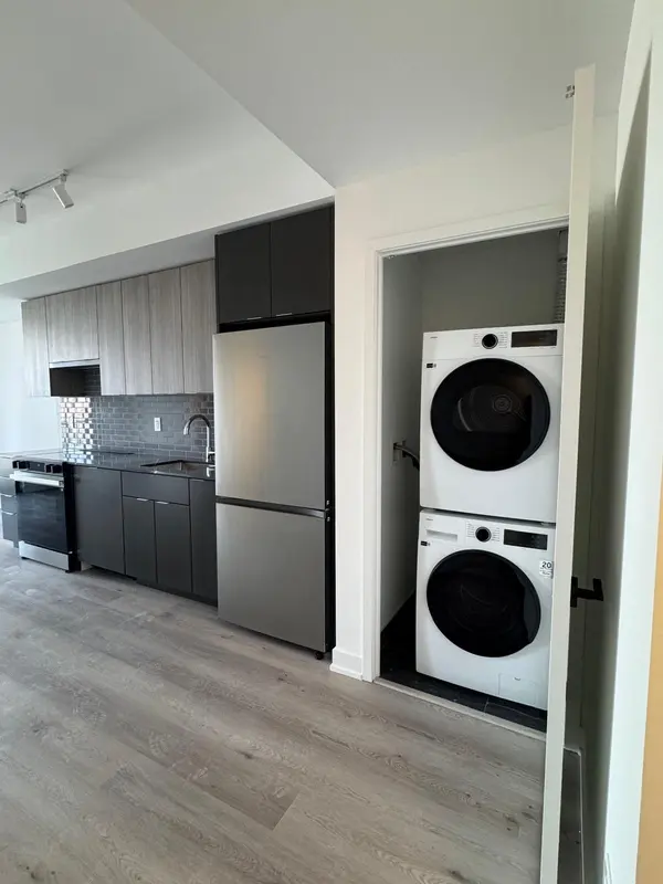 2075 Lakeshore RD #610, Burlington, ON L7R 0H3