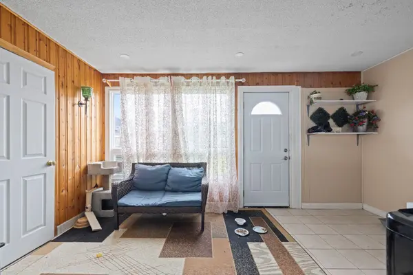 83 John Garland BLVD, Toronto W10, ON M9V 1N5