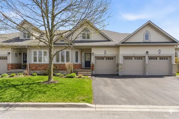 40 Wesleyan CT #16, Hamilton, ON L9G 5C7