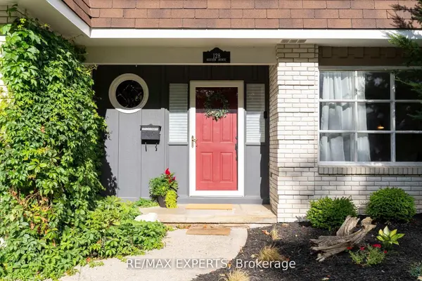 128 Heather AVE, Cambridge, ON N3C 2Y7