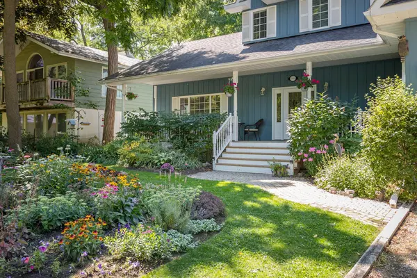 120 Wards RD, Blue Mountains, ON L9Y 0T7