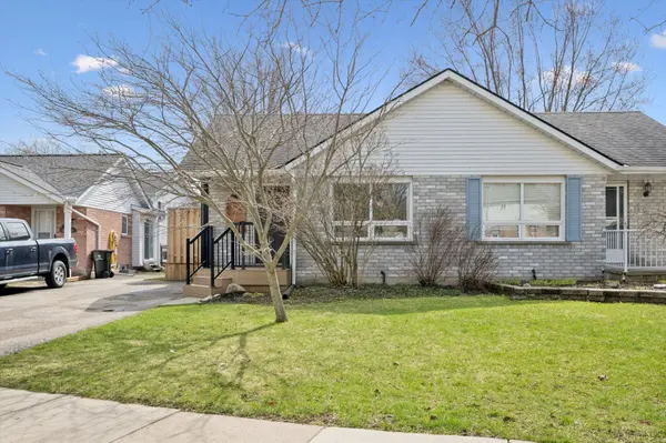 185 Forrest AVE E, Wilmot, ON N3A 1X8