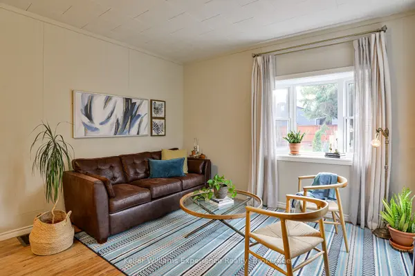 14 Edward ST, Bracebridge, ON P1L 1H5