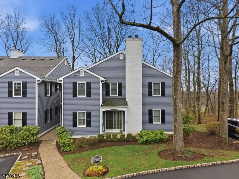 36 Countryside Dr, Bernards Twp., NJ 07920