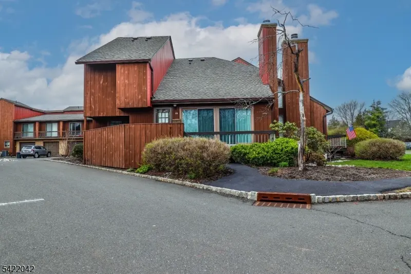 498 Auten Rd 2D, Hillsborough Twp., NJ 08844