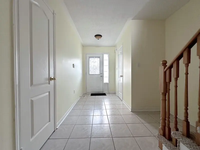 24 Crittenden DR, Georgina, ON L4P 4E7