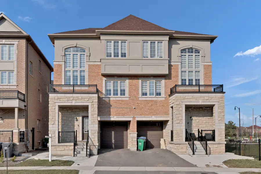 21 Allegro DR, Brampton, ON L6Y 5Y7