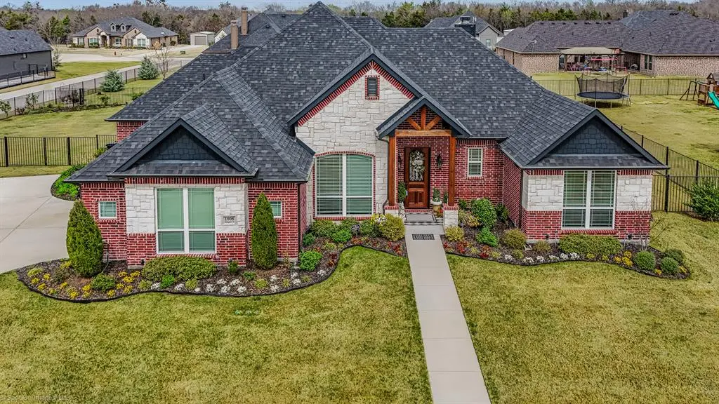 1008 Balgair Street, Caddo Mills, TX 75135