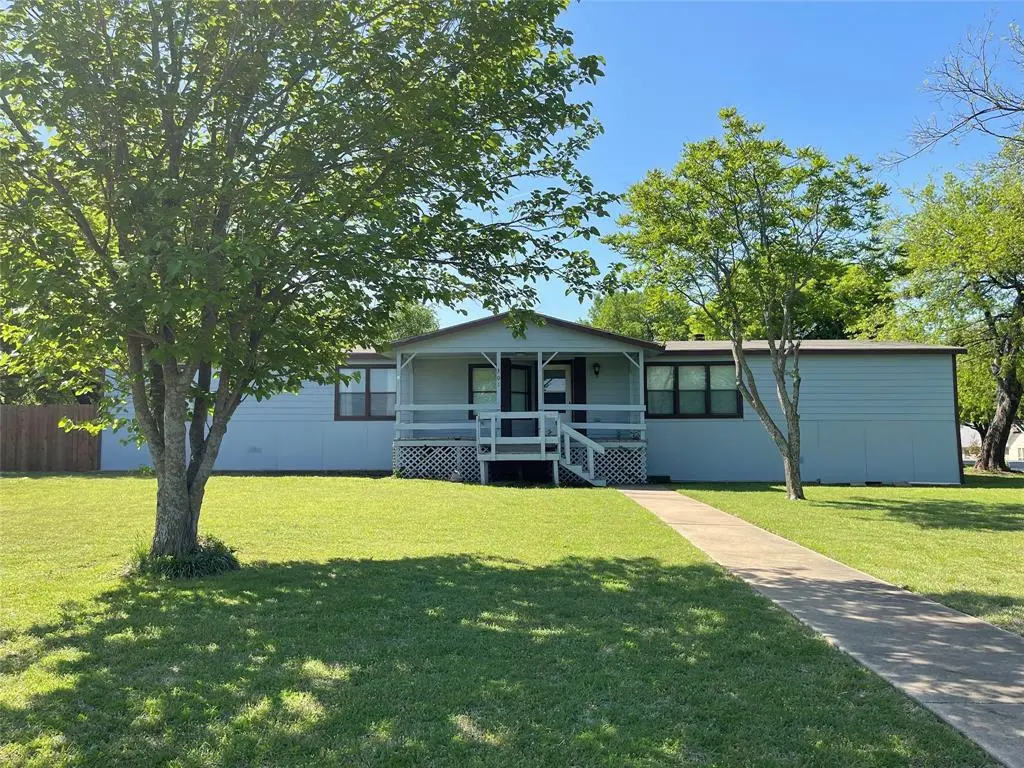 301 Sheri Lane, Roanoke, TX 76262