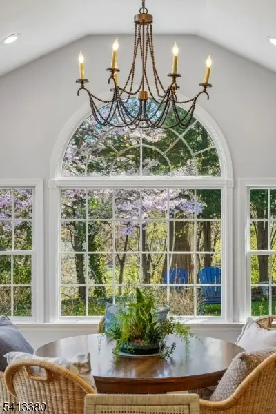 101 Essex Rd, Summit City, NJ 07901