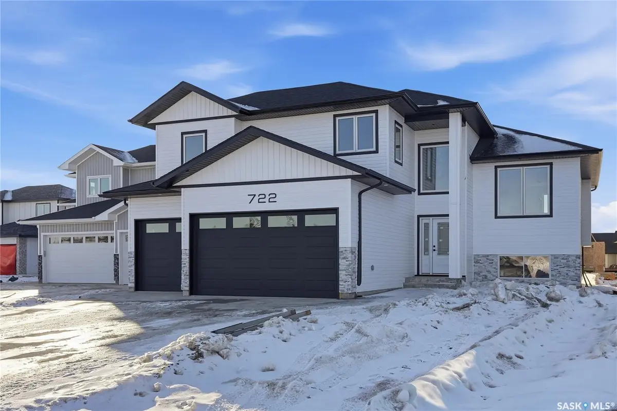 722 Weir CRESCENT, Warman, SK S0K 4S3