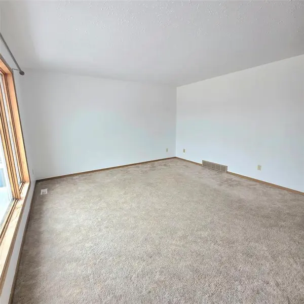 28 7th ST, Gladstone, MB R0J 0T0