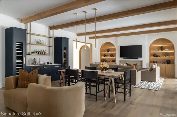 922 Eastover DR, Bloomfield Hills, MI 48304