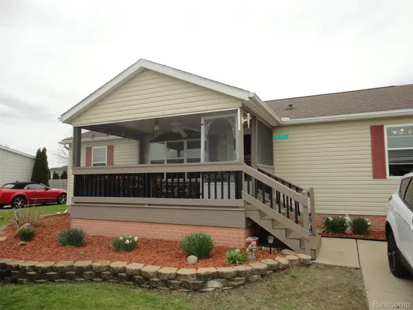 815 Jacobs Landing, Raisinville Township, MI 48161
