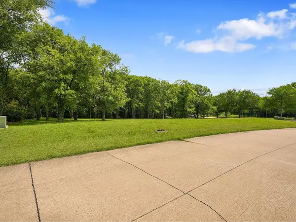 2603 Creekwood Drive, Cedar Hill, TX 75104