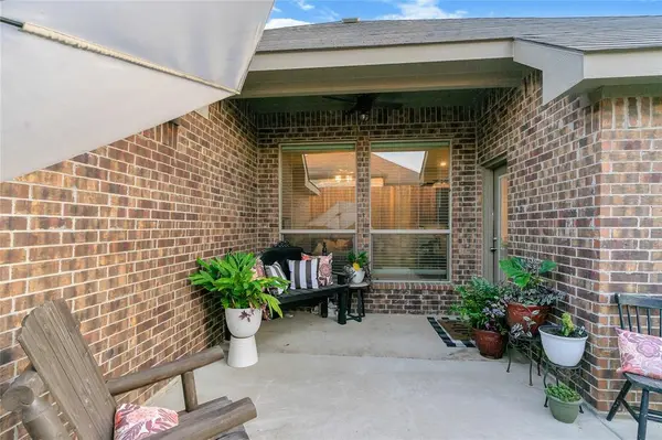 120 Cheryl Drive, Keene, TX 76059