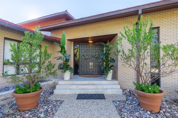 2909 Woodlake Drive, Abilene, TX 79606