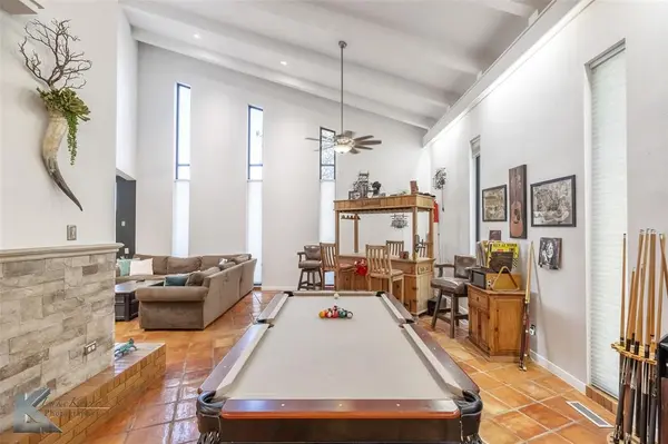 2909 Woodlake Drive, Abilene, TX 79606