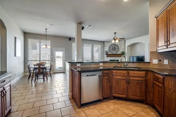 198 Mckinley Lane, Royse City, TX 75189