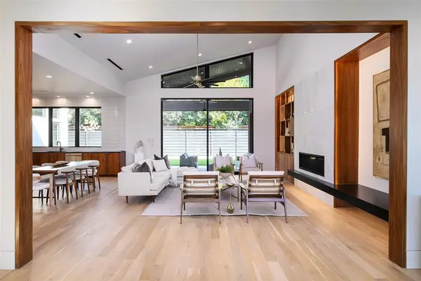 10142 Coppedge Lane, Dallas, TX 75229