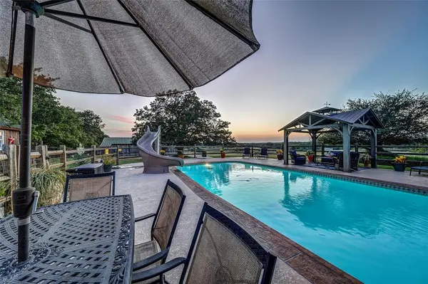 3112 Sunset School Road, Sunset, TX 76270