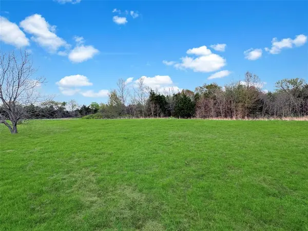 2635 Private Road 1167, Farmersville, TX 75442