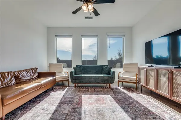 3533 Redbud Flower Trail, Prairie Ridge, TX 76084