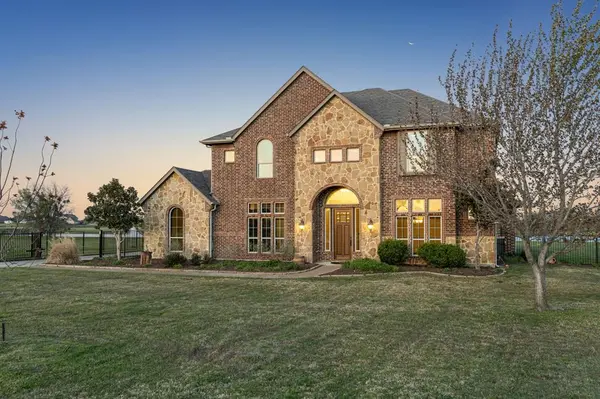 3030 Wincrest Drive, Rockwall, TX 75032