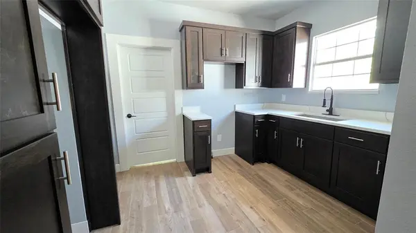 2936 S Jennings Avenue, Fort Worth, TX 76110