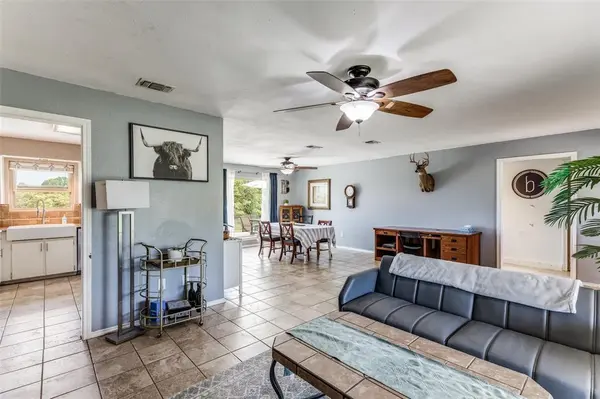 1232 County Road 4371, Decatur, TX 76234