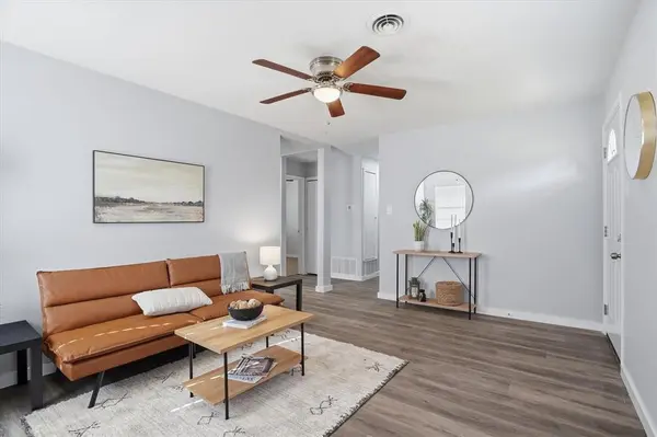 604 E 5th Street, Weatherford, TX 76086