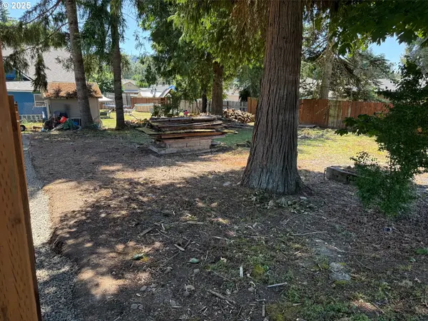 21958 EMMA ST, Stayton, OR 97383