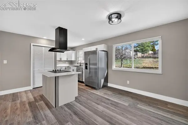 7005 Metropolitan ST, Colorado Springs, CO 80911