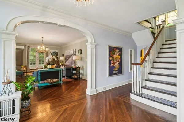 27 Fairway Dr, West Orange Twp., NJ 07052