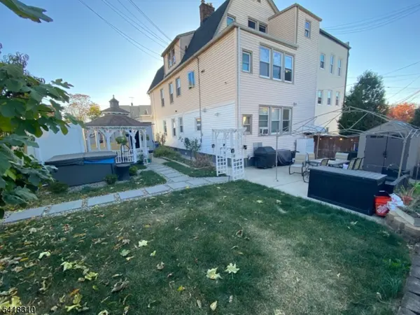 53 Woodland Ave, Kearny Town, NJ 07032