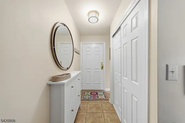 36 Countryside Dr, Bernards Twp., NJ 07920